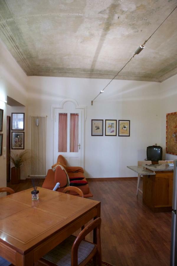 Le Corti 2 Appartement Alessandria Buitenkant foto